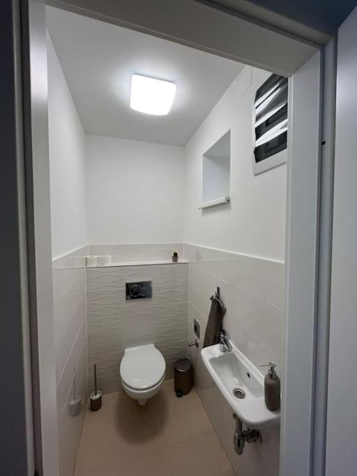 Swan Apartman - Keszthely Bagian luar foto