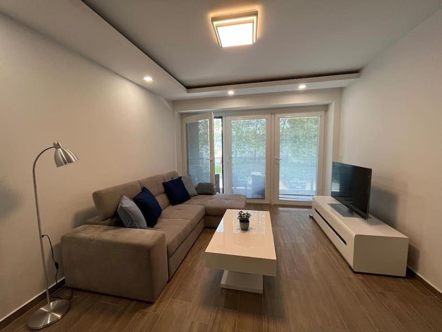 Swan Apartman - Keszthely Bagian luar foto